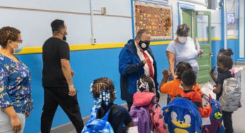 Newark District Celebrates ‘Historic’ First Day of School